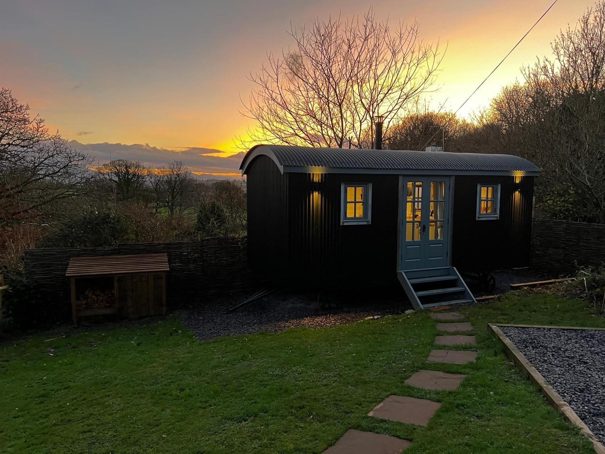 הוילה Llangoed Mountain View Shepherd'S Hut For 2 Adults, 1 Dog מראה חיצוני תמונה